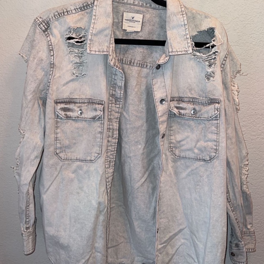 Womens American Eagle Button Down